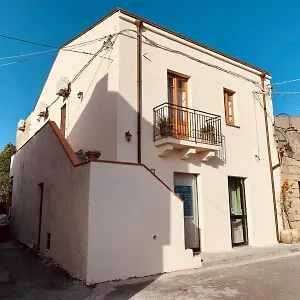 Omero Affittacamere Tindari