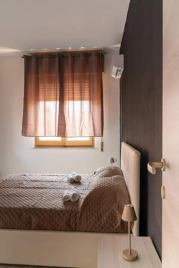 Guest house Monfalcone City Room Rental Apartment Cagliari