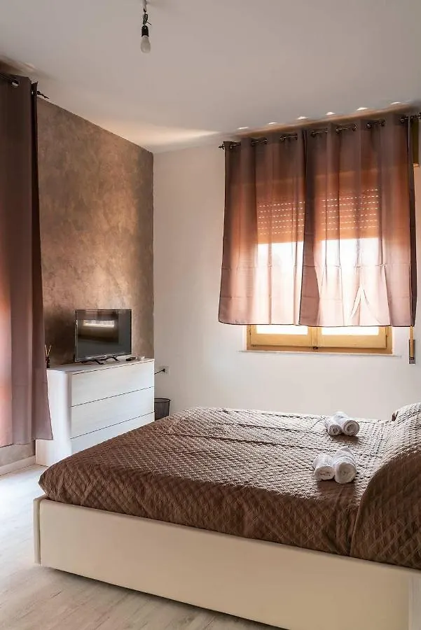 Monfalcone City Room Rental Apartment Cagliari Guest house